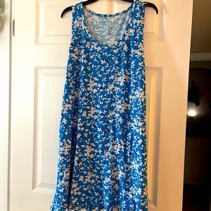 Sleepwear- blue and white floral nightgown